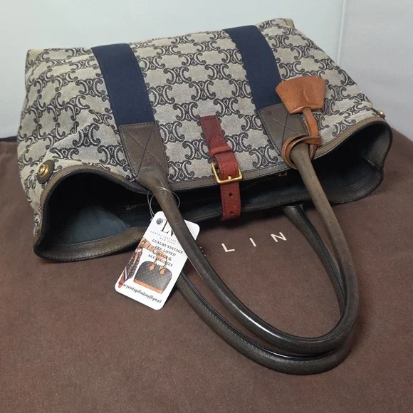 Celine 1980's Vintage Ultra Rare Collectors Piece Canvas/Leather expandable tote - Picture 13 of 17